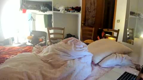 Snapshot of chillwithcamii chatting on 17, 9, 2025 yoursensualparadise online show from 17, 9, 2025