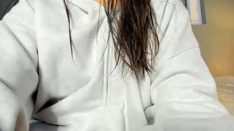 Snapshot of chillwithcamii chatting on 30, 10, 2025 yoursensualparadise online show from 30, 10, 2025