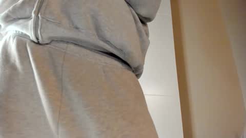 Snapshot of chillwithcamii chatting on 17, 11, 2025 yoursensualparadise online show from 17, 11, 2025