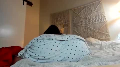 Snapshot of chillwithcamii chatting on 24, 2, 2026 yoursensualparadise online show from 24, 2, 2026