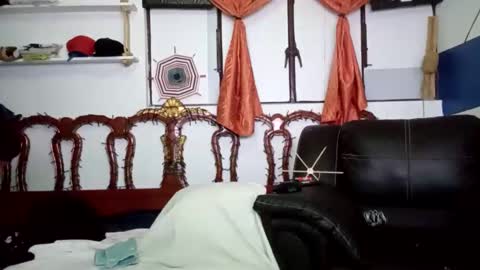 Snapshot of chispahot69 chatting on 22, 11, 2025 chispahot69 online show from 22, 11, 2025