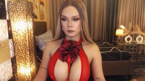 Snapshot of chixfranching chatting on 14, 12, 2025 Franching Lee online show from 14, 12, 2025