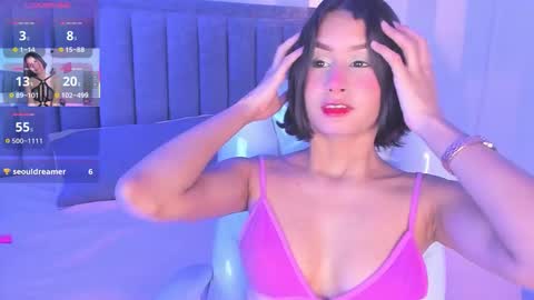 C H L O E  online show from 13, 9, 2025