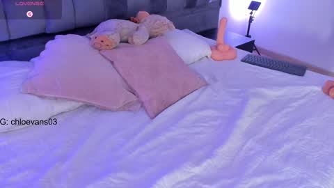 Chloe online show from 26, 2, 2025