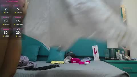 Chloe  online show from 8, 4, 2026