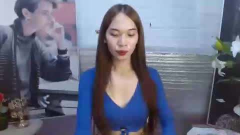 Snapshot of chloe_bilat chatting on 27, 9, 2025 chloe_bilat online show from 27, 9, 2025