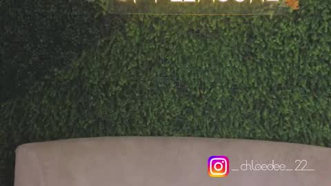 Chloe online show from 17, 10, 2025