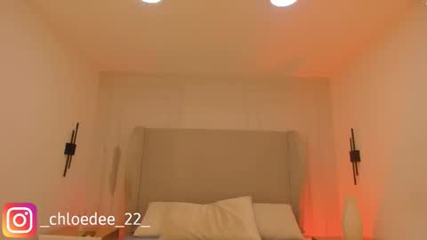 Chloe online show from 7, 2, 2026