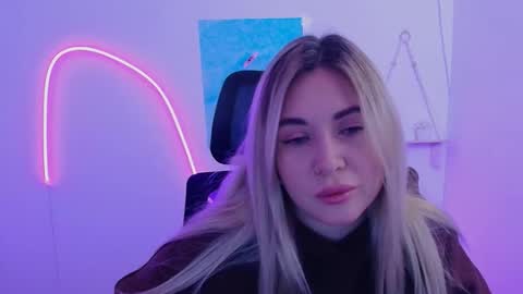 Snapshot of chloe_diva chatting on 20, 11, 2025 Chloe online show from 20, 11, 2025