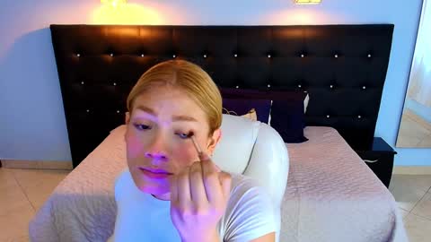 CHLOE online show from 27, 12, 2024