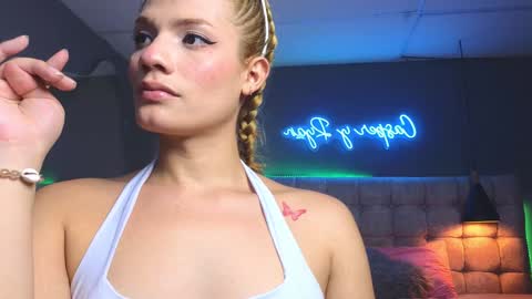 CHLOE online show from 4, 1, 2025