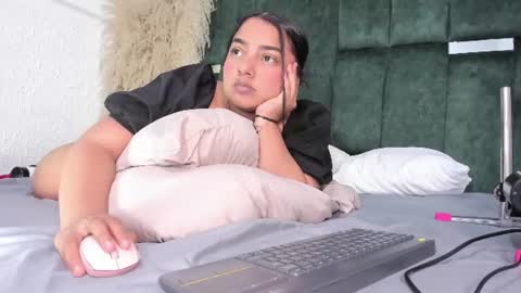 Snapshot of chloe_jackson25 chatting on 13, 6, 2026 Chloe online show from 13, 6, 2026