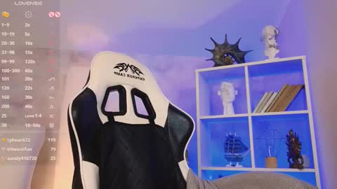 Snapshot of chloe_jeense chatting on 6, 3, 2025 Chloe online show from 6, 3, 2025