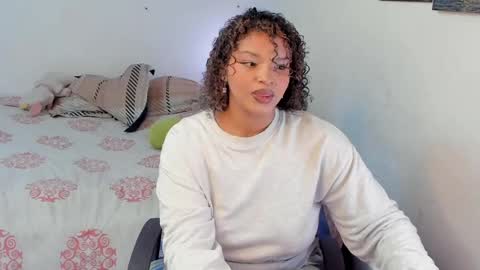 chloe_kisses online show from 2, 4, 2026