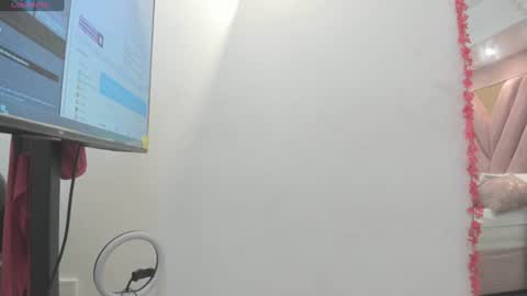 Snapshot of chloe_larson chatting on 18, 6, 2026 Chloe online show from 18, 6, 2026