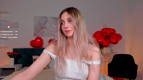 Chloe Lov GTM2 Mon Tue Thu Sat Sun 0400am - 1030m online show from 13, 2, 2025