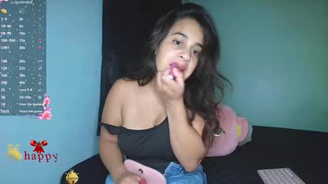 Snapshot of chloe_maia1 chatting on 24, 11, 2025 AMY online show from 24, 11, 2025