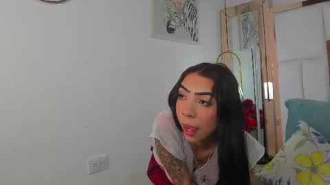 Chloe Rhoades online show from 14, 7, 2026
