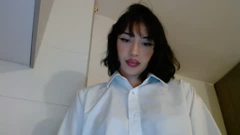 Snapshot of chloe_snoww chatting on 24, 10, 2025 cloes online show from 24, 10, 2025