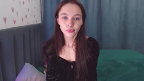 Snapshot of chloe_sunny chatting on 30, 11, 2025 Chloe online show from 30, 11, 2025