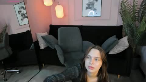 Chloe online show from 22, 5, 2026
