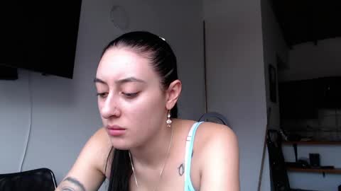 Snapshot of chloe_vahos chatting on 15, 5, 2026 Chloe online show from 15, 5, 2026