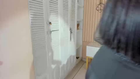   online show from 11, 9, 2025