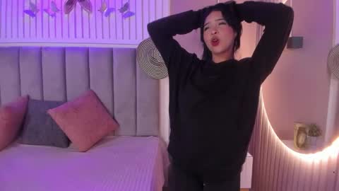   online show from 21, 9, 2025