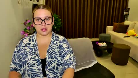 Eva and Sandra online show from 15, 4, 2026