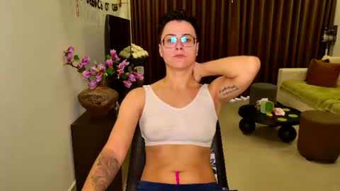 Snapshot of chloe_x_ chatting on 2, 7, 2026 Eva and Sandra online show from 2, 7, 2026