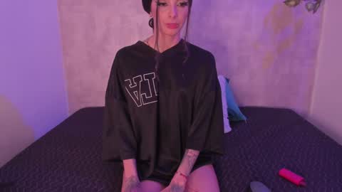  3 online show from 30, 1, 2025