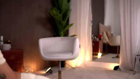 Snapshot of chloedevinex chatting on 26, 5, 2026 chloedevinex online show from 26, 5, 2026