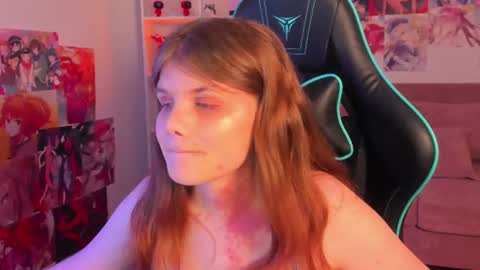 Snapshot of chloehalses chatting on 15, 6, 2026 ChloeHalses online show from 15, 6, 2026