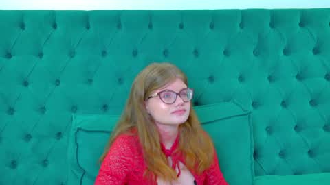 Snapshot of chloehalses chatting on 27, 6, 2026 ChloeHalses online show from 27, 6, 2026