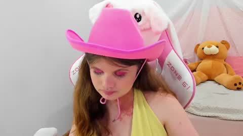 Snapshot of chloehalses chatting on 30, 6, 2026 ChloeHalses online show from 30, 6, 2026