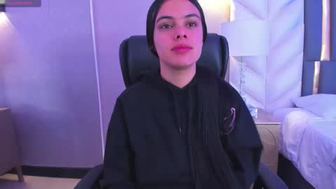  Chloe Harper  online show from 14, 1, 2026