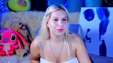 Snapshot of chloericci chatting on 13, 9, 2025 ChloeRicci online show from 13, 9, 2025