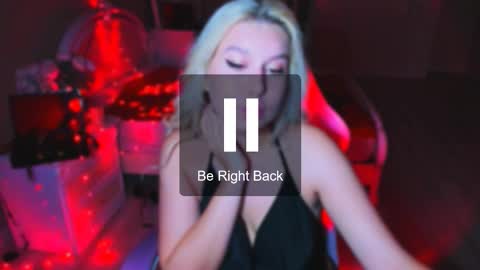 Snapshot of chloericci chatting on 19, 10, 2025 ChloeRicci online show from 19, 10, 2025