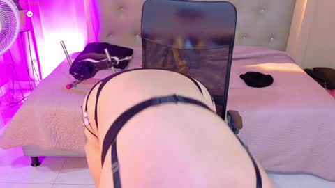 Chloe rosse online show from 21, 4, 2026