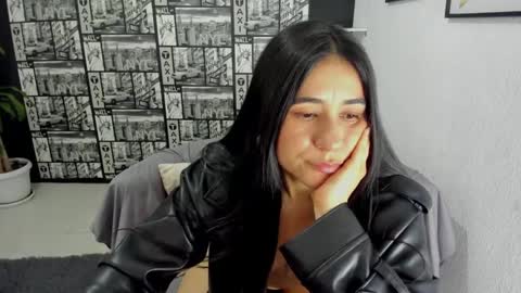 ChloeTurner  online show from 6, 2, 2025