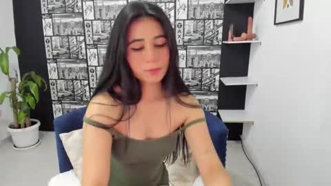 ChloeTurner  online show from 6, 3, 2025