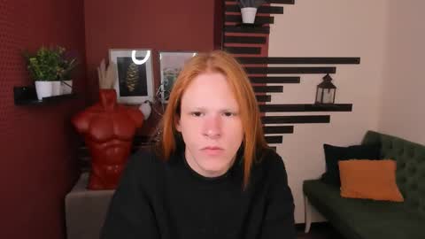 Snapshot of chloevalentinee chatting on 13, 10, 2025 Chloe online show from 13, 10, 2025