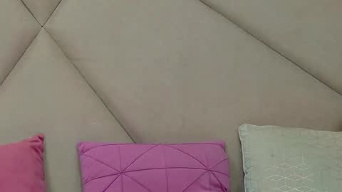 Chloe Vee online show from 1, 11, 2025