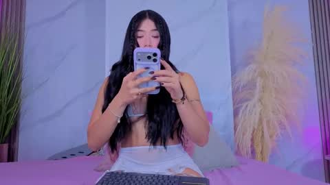 Chlooe online show from 8, 4, 2026