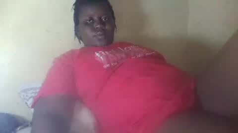 Snapshot of choclate_goddess chatting on 2, 11, 2025 Paula online show from 2, 11, 2025