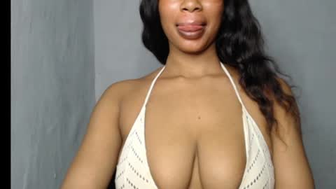 ESTHER online show from 2, 4, 2026