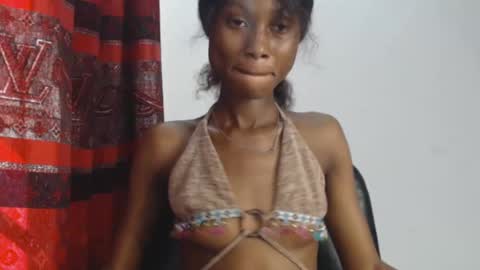 choco_petitqueen online show from 29, 12, 2024