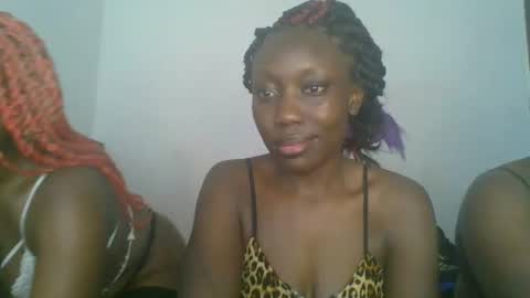 Snapshot of chocobear22 chatting on 29, 10, 2025 chocobear22 online show from 29, 10, 2025