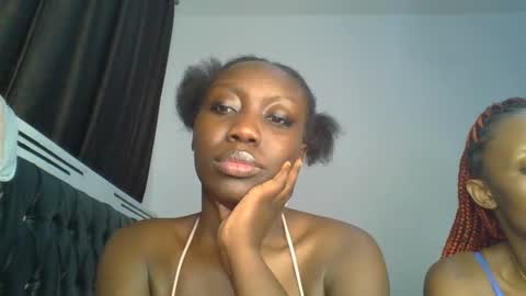 Snapshot of chocobear22 chatting on 2, 12, 2025 chocobear22 online show from 2, 12, 2025