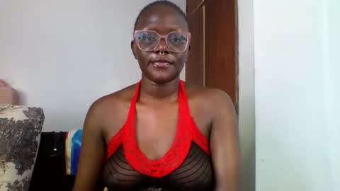 Snapshot of chocolate_enne chatting on 25, 10, 2025 chocolate babes online show from 25, 10, 2025